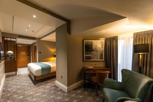 Estudio Townhouse con una Cama Queen del hotel 100 Queen's Gate London, Curio Collection By Hilton. Foto 3