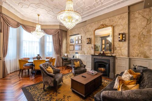 Suite Familiar del hotel 100 Queen's Gate London, Curio Collection By Hilton. Foto 6