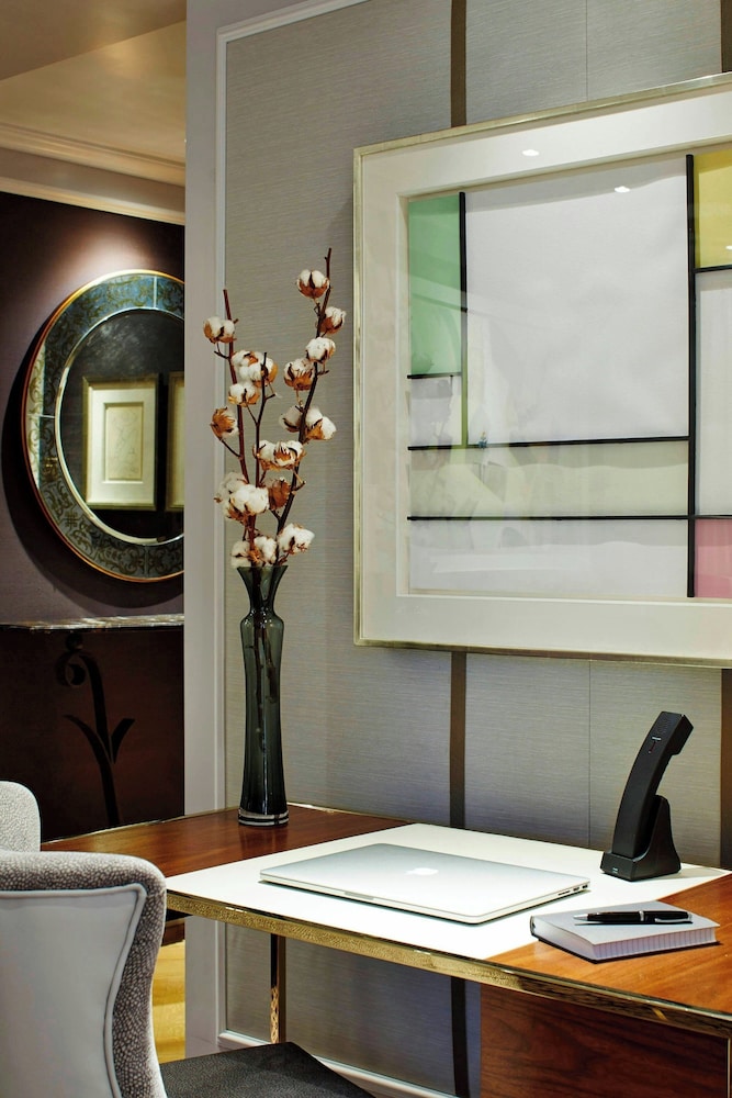 Habitación Deluxe, 2 camas individuales del hotel London Marriott Park Lane. Foto 2