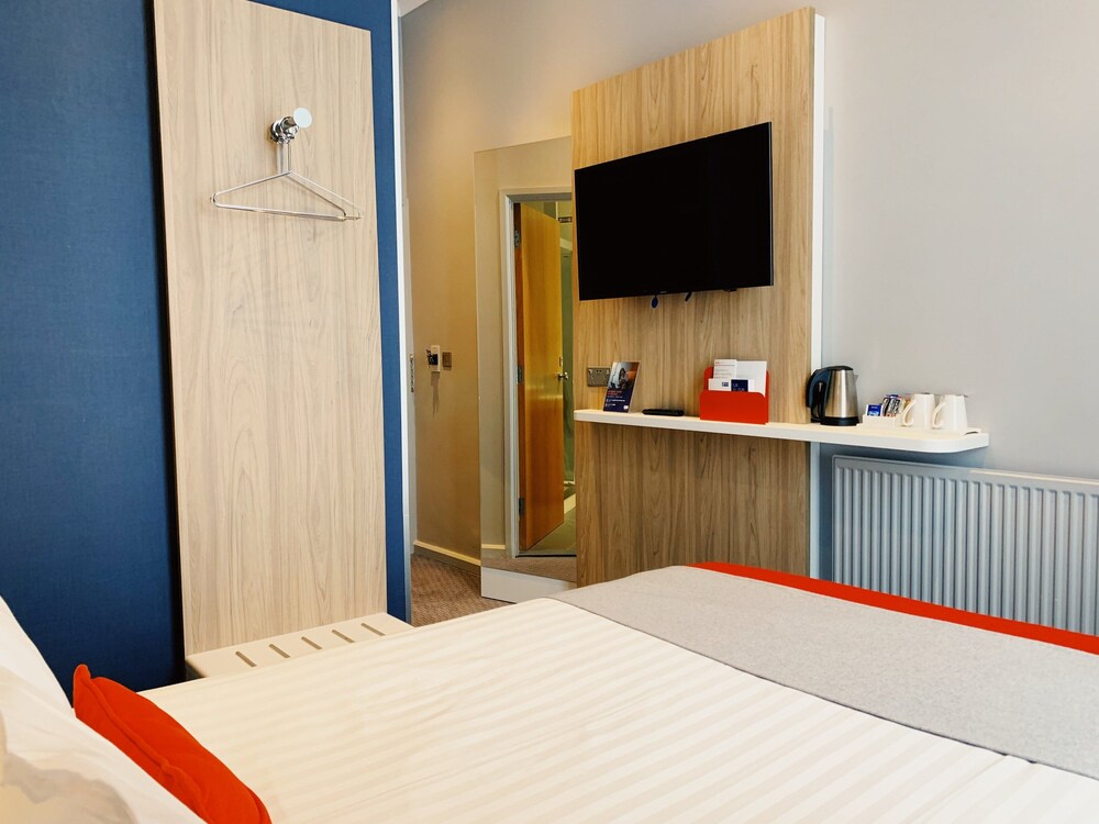 Habitación estándar, 1 cama doble del hotel Holiday Inn Express London-victoria. Foto 2
