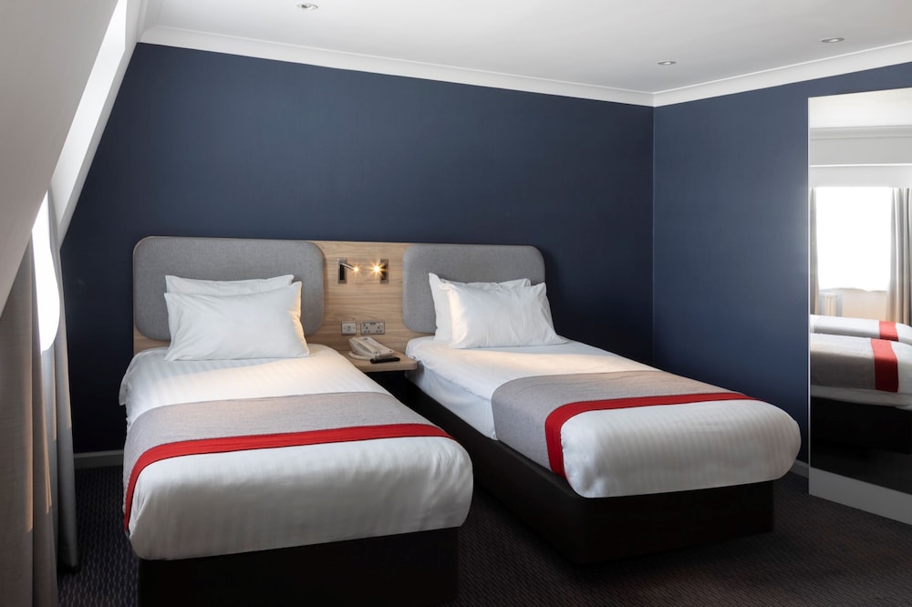 Habitación estándar, 2 camas individuales del hotel Holiday Inn Express London-victoria. Foto 7