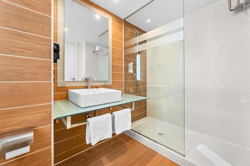 Habitación Cuádruple Estándar del hotel THB Lanzarote Beach. Foto 4