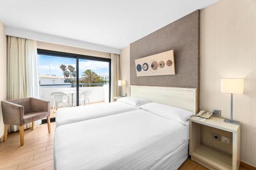 Habitación Familiar Estándar del hotel THB Lanzarote Beach