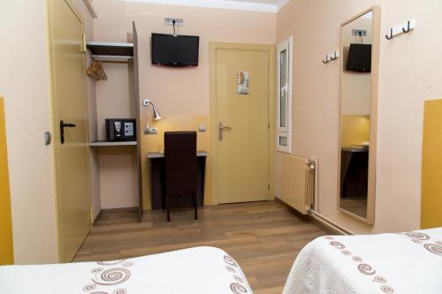 Habitación Doble con baño privado - 1 o 2 camas del hotel Barcelona. Foto 22