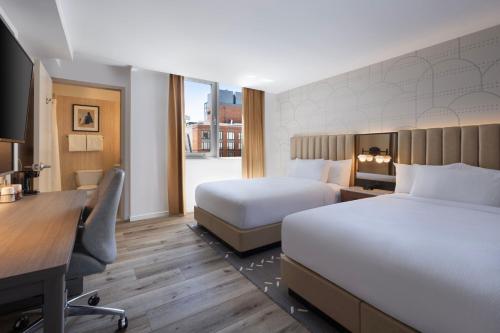 Habitación Doble - Planta superior - 2 camas dobles del hotel Courtyard New York Manhattan Soho