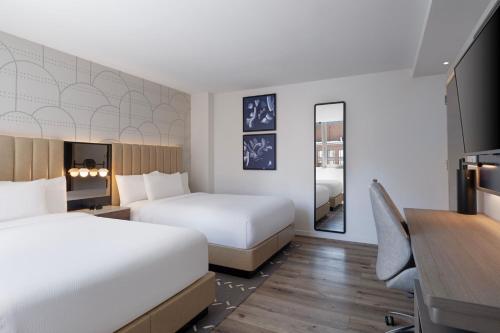 Habitación Doble - Planta superior - 2 camas dobles del hotel Courtyard New York Manhattan Soho. Foto 1