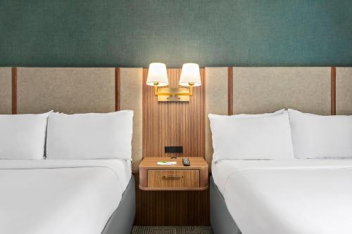 Habitación Doble Estándar con 2 camas dobles del hotel Holiday Inn Nyc - Manhattan 6th Ave- Chelsea. Foto 1