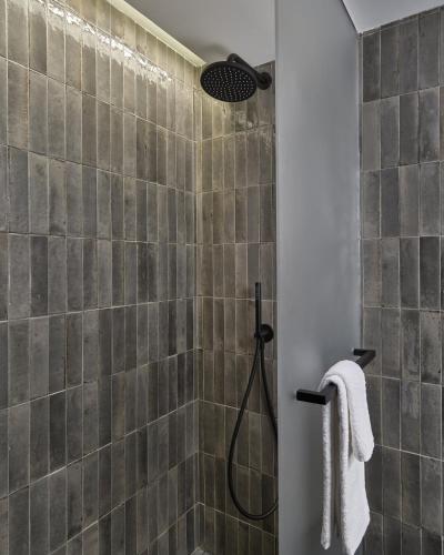 Habitación Premium NoMad con balcón - 1 cama extragrande del hotel AKA NoMad. Foto 4