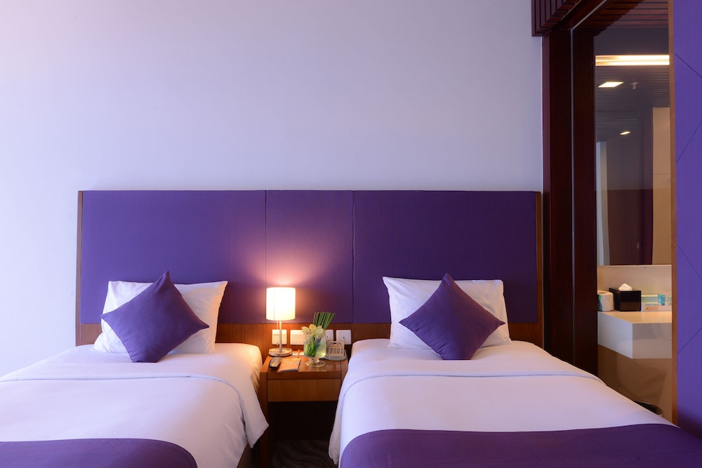 Habitación superior con 2 camas individuales del hotel Novotel Nha Trang. Foto 3