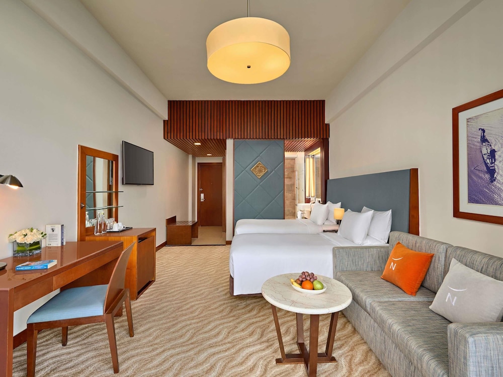 Habitación superior con 2 camas individuales del hotel Novotel Nha Trang. Foto 12