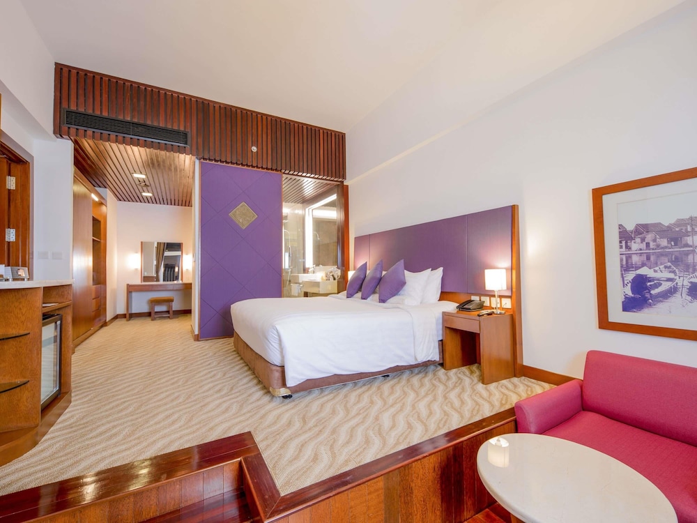 Ejecutiva con 2 camas individuales y vistas al mar del hotel Novotel Nha Trang. Foto 18