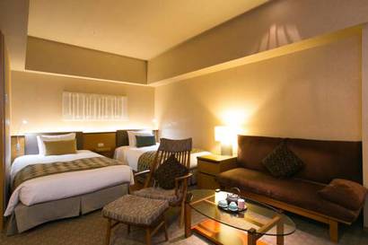 Habitación doble Premium 2 camas del hotel Niwa Tokyo. Foto 5