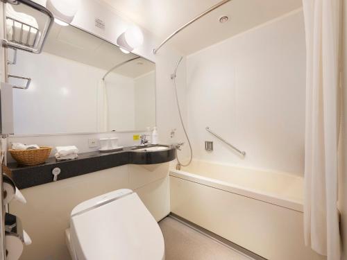 Habitación Doble Superior para no fumadores - 2 camas del hotel Sotetsu Grand Fresa Tokyo-Bay Ariake. Foto 4