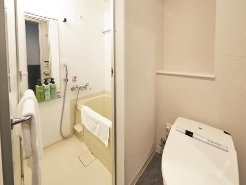 Habitación Doble Premium - No fumadores del hotel Sotetsu Grand Fresa Tokyo-Bay Ariake. Foto 1