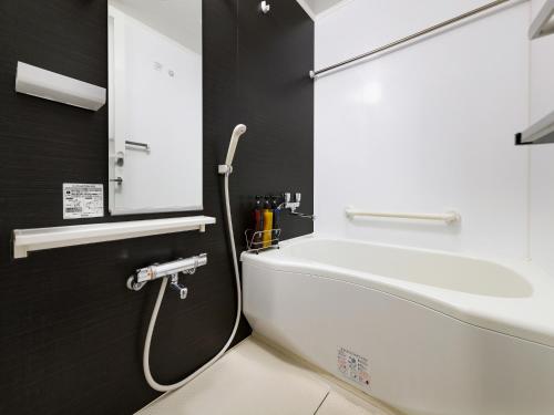 Suite Estándar - No fumadores del hotel Sotetsu Grand Fresa Tokyo-Bay Ariake. Foto 6