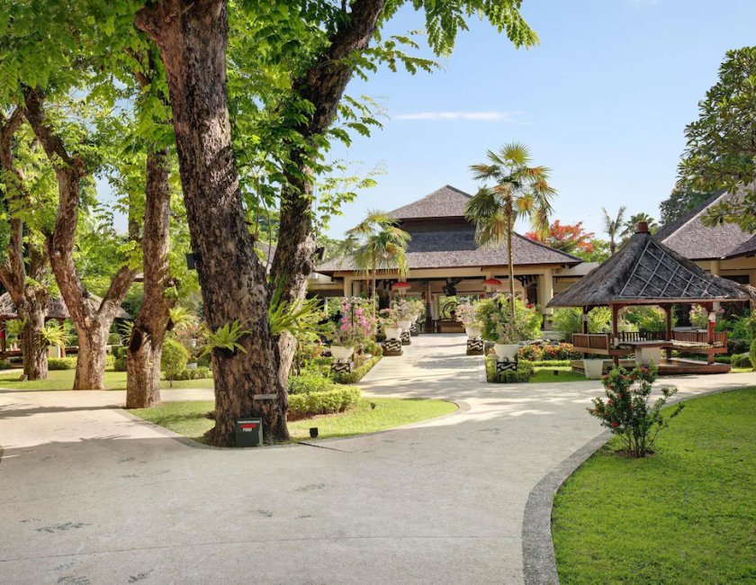 Habitación doble Vista Jardín 1 Cama king del hotel Novotel Bali Nusa Dua Hotel & Residence. Foto 5