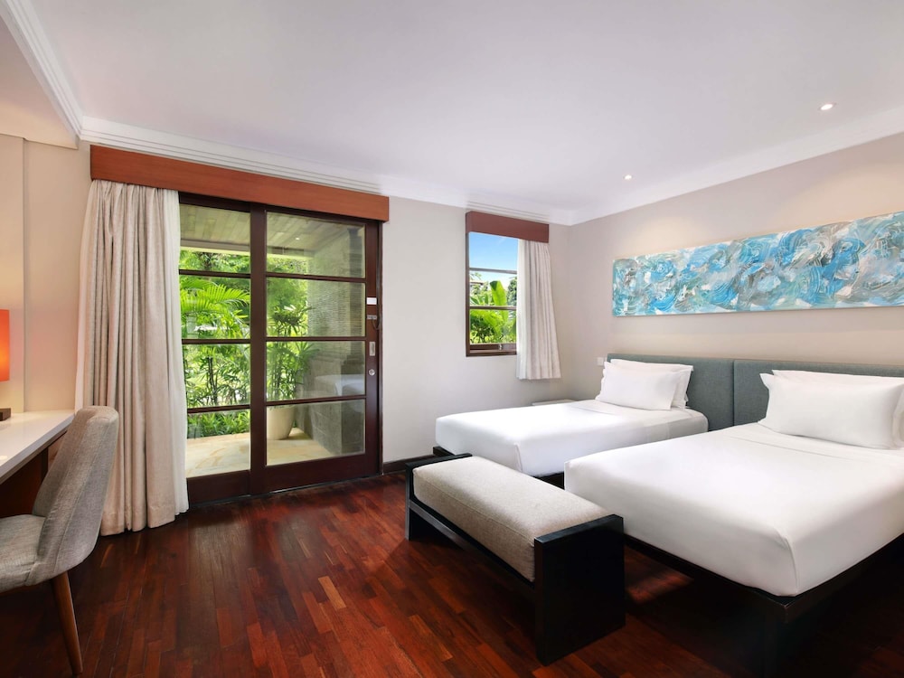 Suite Apartamento de 3 Dormitorios, 1 Cama King y 4 Camas Individuales, con Terraza Privada del hotel Novotel Bali Nusa Dua Hotel & Residence. Foto 8