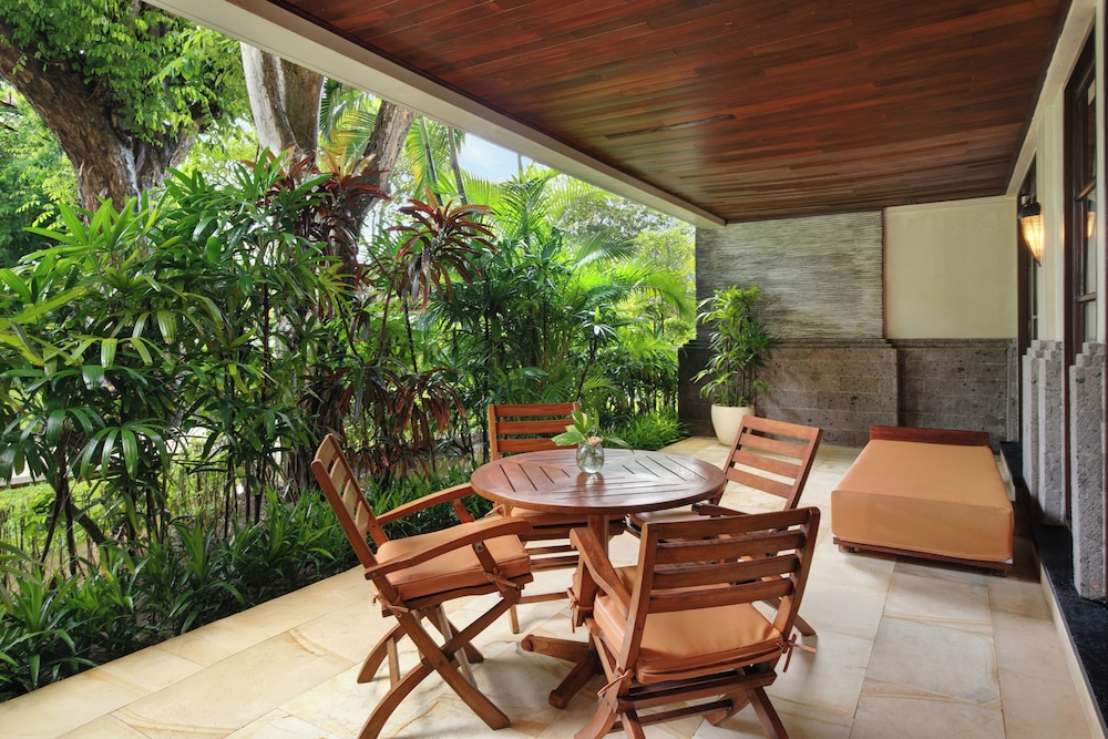 Suite Apartamento de 3 Dormitorios, 1 Cama King y 4 Camas Individuales, con Terraza Privada del hotel Novotel Bali Nusa Dua Hotel & Residence. Foto 14