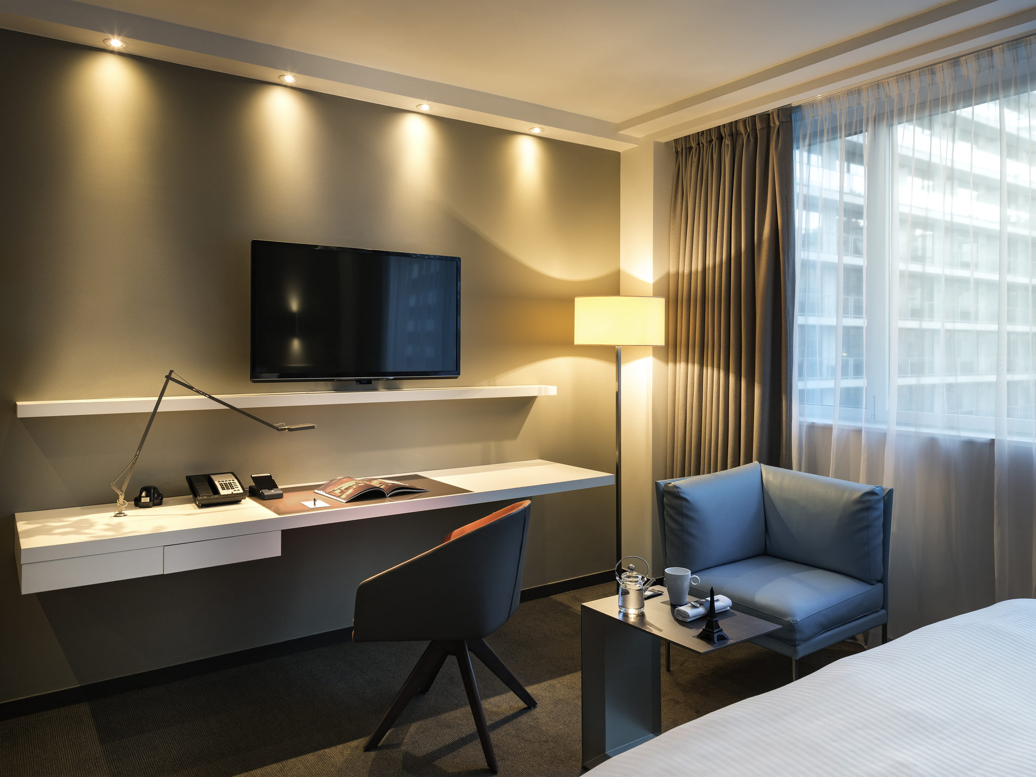 Habitación Doble Clásica - 2 camas - Junto al jardín del hotel Pullman Paris Tour Eiffel. Foto 4