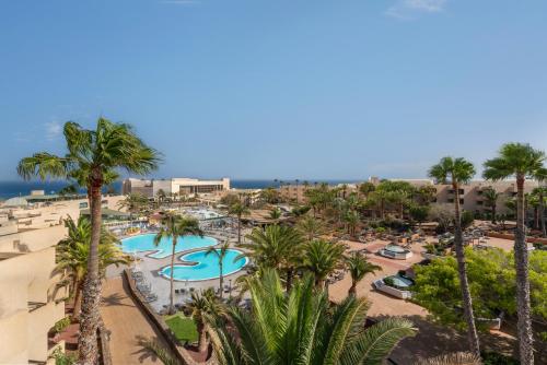 Habitación Doble con vistas a la piscina del hotel Barcelo Lanzarote Active Resort