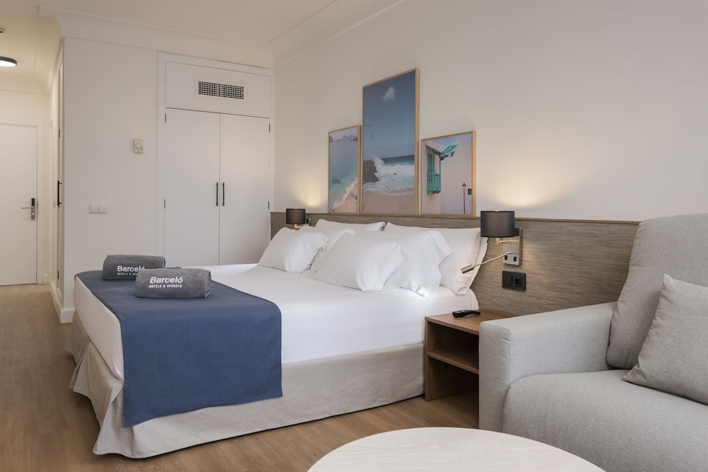Habitación doble del hotel Barcelo Lanzarote Active Resort. Foto 3