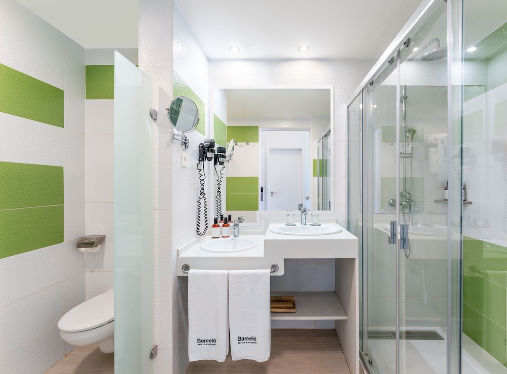 Suite familiar del hotel Barcelo Lanzarote Active Resort. Foto 4