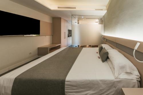 Junior Suite with Terrace and Jacuzzi del hotel Aloe Canteras. Foto 6