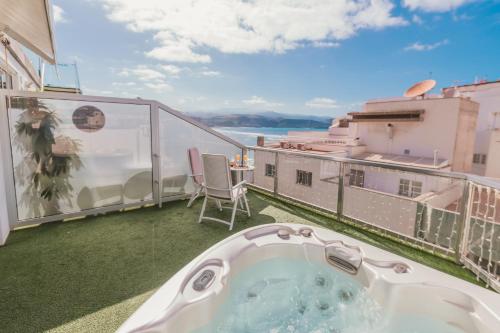Junior Suite with Terrace and Jacuzzi del hotel Aloe Canteras. Foto 12