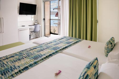 Twin Room with Sea View del hotel Aloe Canteras. Foto 2
