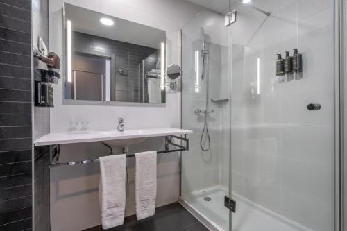 Habitación cuádruple del hotel Eurostars Arenas De Pinto