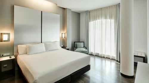 Suite Junior del hotel Sercotel Coliseo. Foto 1