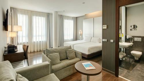 Habitación Doble Superior - 1 o 2 camas del hotel Sercotel Coliseo. Foto 4