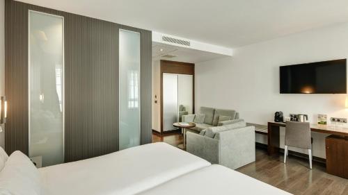 Habitación Doble Superior - 1 o 2 camas del hotel Sercotel Coliseo. Foto 5
