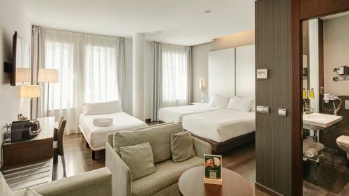 Habitación Doble Superior - 1 o 2 camas del hotel Sercotel Coliseo. Foto 6