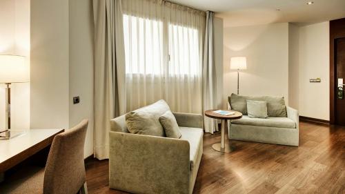 Suite Junior del hotel Sercotel Coliseo. Foto 8