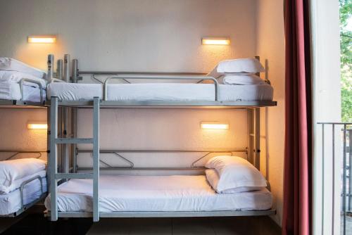 Bed in 8 - Bed Male Dorm Ensuite del hotel Safestay Barcelona Passeig De Gracia. Foto 6