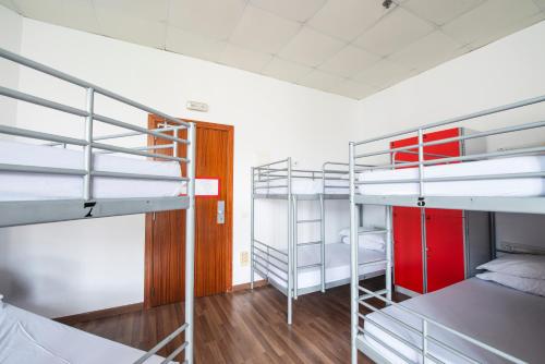 Bed in 14 - Bed Female Dorm Shared Bathroom del hotel Safestay Barcelona Passeig De Gracia