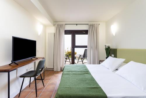 Habitación Doble con vistas al océano del hotel Alta Montaña. Foto 8