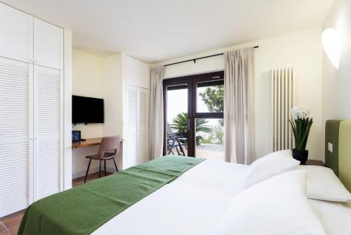 Habitación Doble con vistas al océano del hotel Alta Montaña. Foto 11