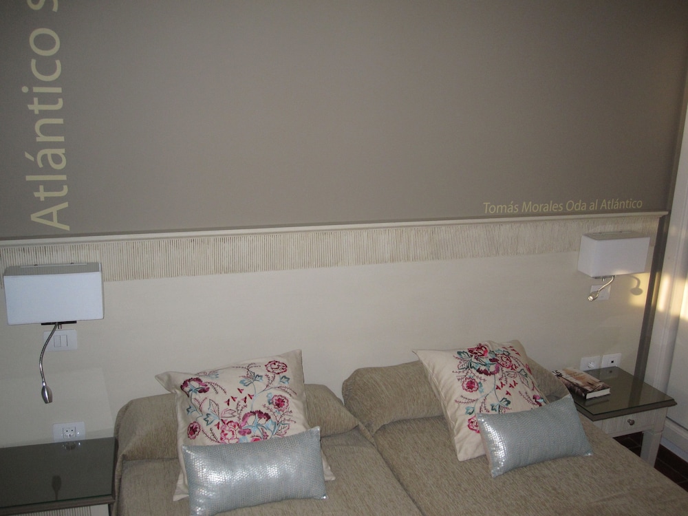 Apartamento superior, 1 habitación, terraza, vistas al mar del hotel Amadores Beach. Foto 3