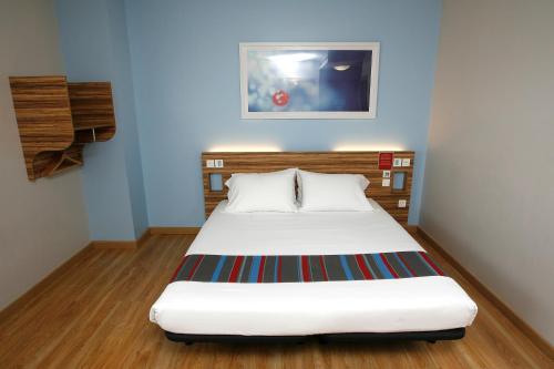 Habitación Doble del hotel Travelodge Valencia Aeropuerto. Foto 2
