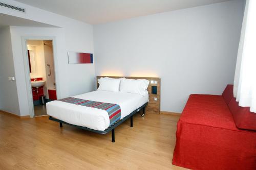 Habitación Familiar del hotel Travelodge Valencia Aeropuerto. Foto 4