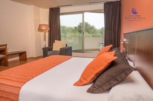 Suite Premium del hotel Spa Norat Torre Do Deza. Foto 6