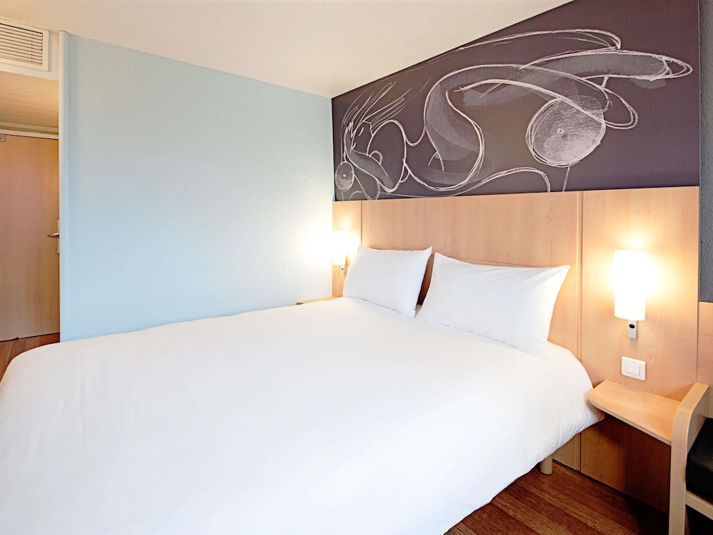 Habitación estándar, 1 cama doble del hotel Ibis Barcelona Meridiana. Foto 5