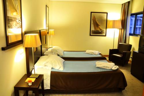 Habitación Triple del hotel Marina Atlântico. Foto 1