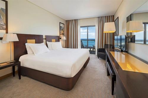 Habitación Doble con vistas al mar - 1 o 2 camas del hotel Marina Atlântico. Foto 2