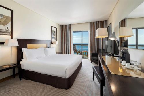 Habitación Doble Executive con vistas al mar - 1 o 2 camas del hotel Marina Atlântico. Foto 3