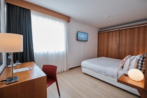 Habitación Doble con vistas a la montaña - 1 o 2 camas del hotel Hotel Praia Marina By Ridan Hotels. Foto 5