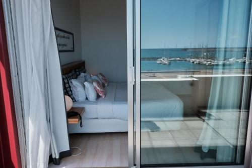 Habitación Familiar Deluxe del hotel Hotel Praia Marina By Ridan Hotels. Foto 3