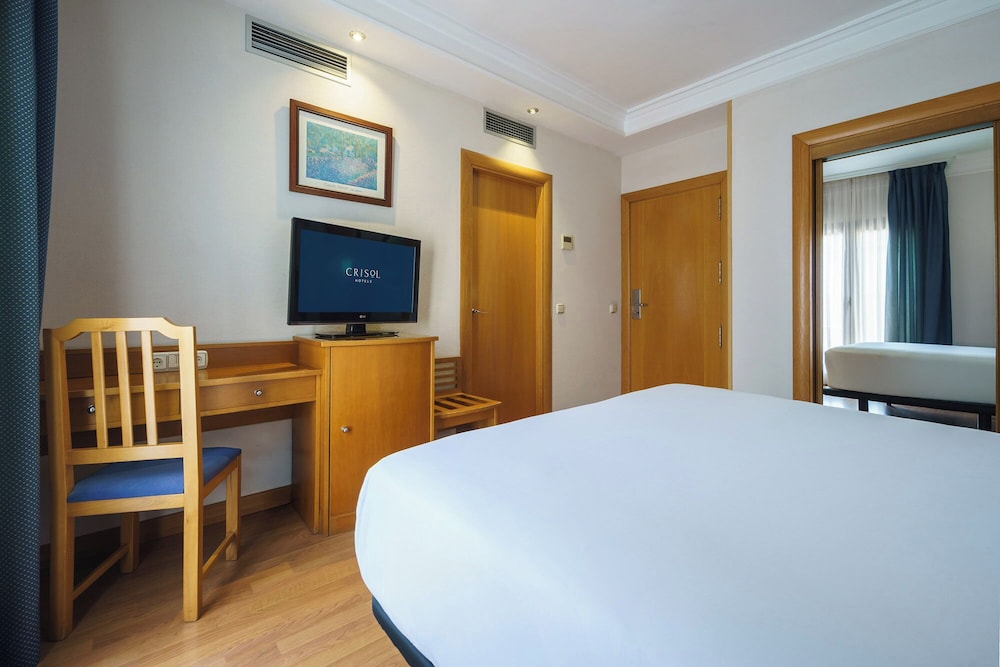 Habitación con 1 cama doble o 2 individuales del hotel Crisol Almería. Foto 5